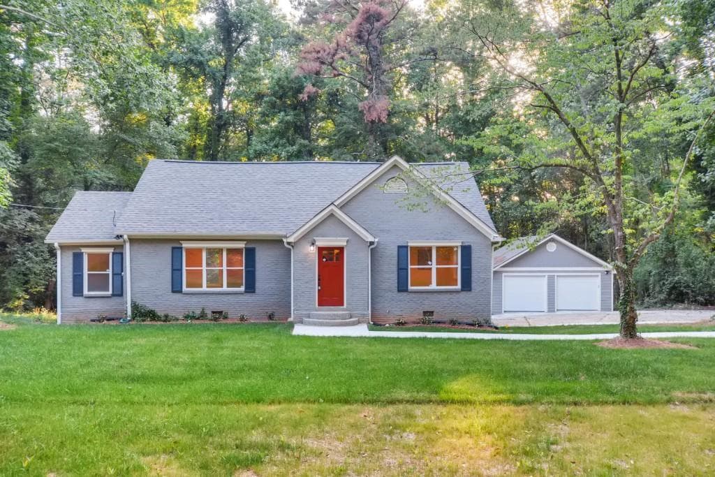 3 bedroom, 2,176 sq ft single family residence sold at 751 Lynhurst Drive, Atlanta, GA 30311