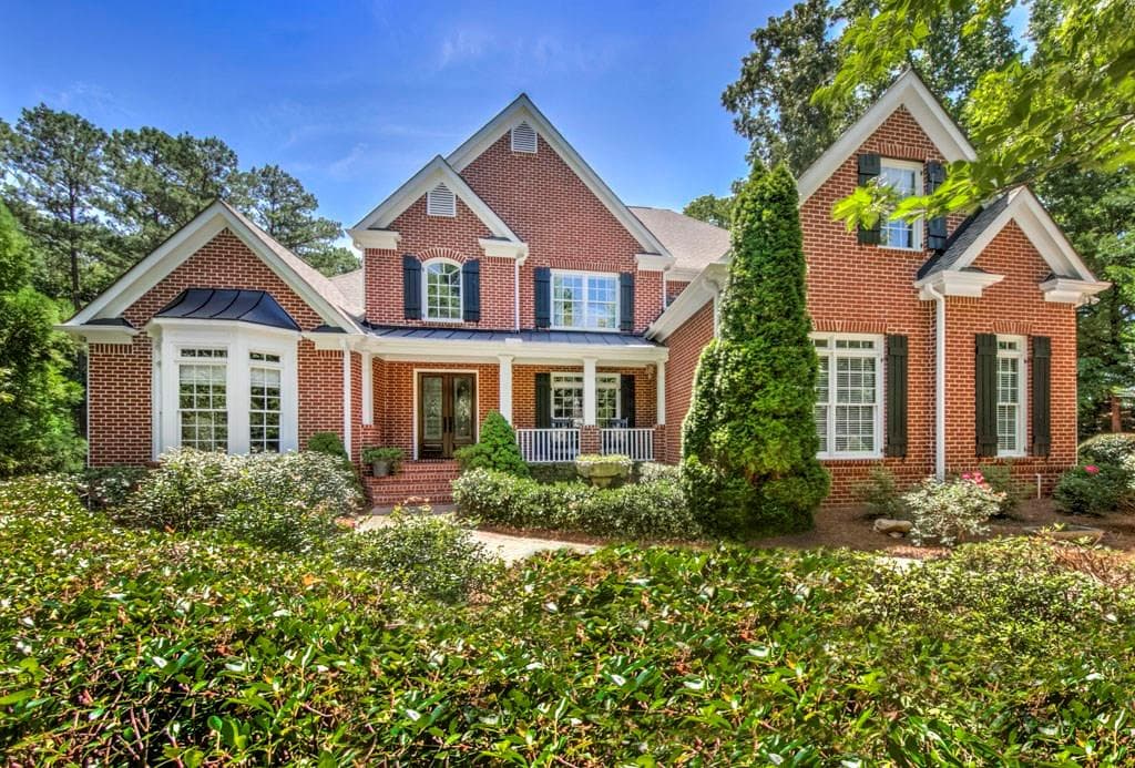 5 bedroom, 6,252 sq ft single family residence sold at 800 Colonial Lane, Milton, GA 30004