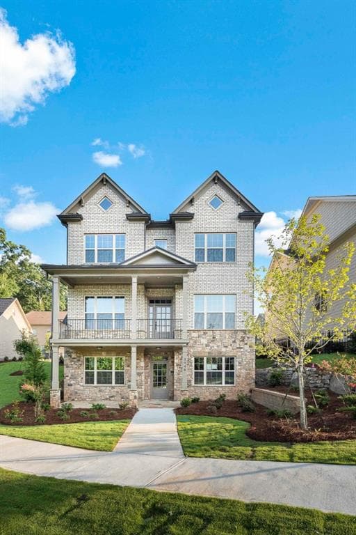 4 bedroom, 3,565 sq ft single family residence sold at 3948 Central Garden Court, Smyrna, GA 30080