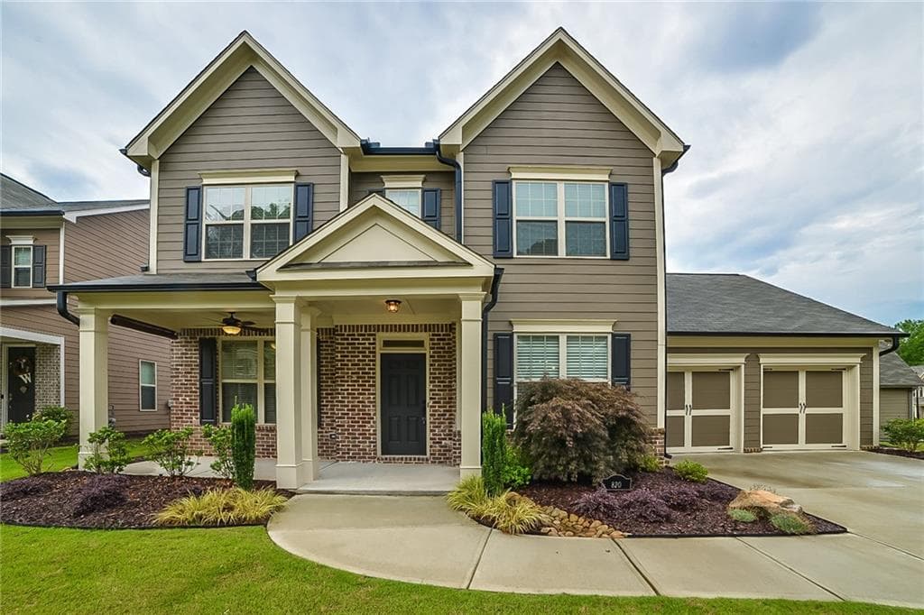 4 bedroom, 2,830 sq ft single family residence sold at 820 Tramore Court, Acworth, GA 30102