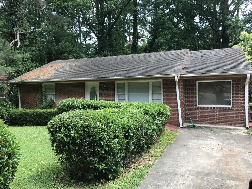 3 bedroom, 3,107 sq ft single family residence sold at 2202 Lilac Lane, Decatur, GA 30032