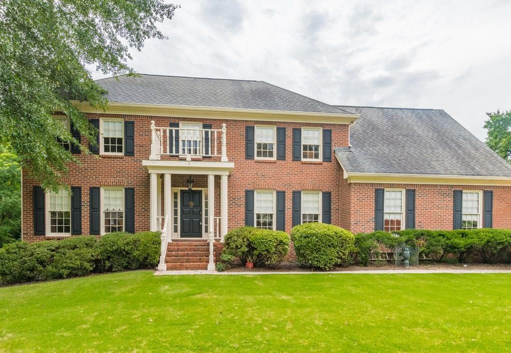 5 bedroom, 4,726 sq ft single family residence sold at 717 OXFORD Court, Lilburn, GA 30047
