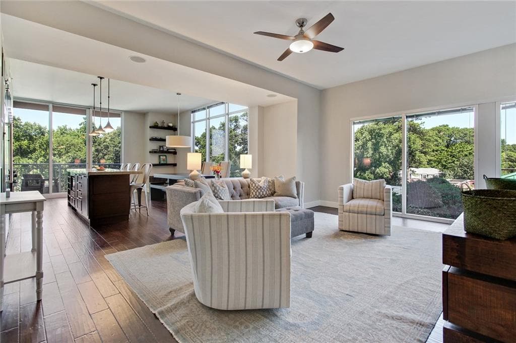 3 bedroom, 1,700 sq ft condominium sold at 1820 Peachtree Street 415, Atlanta, GA 30309