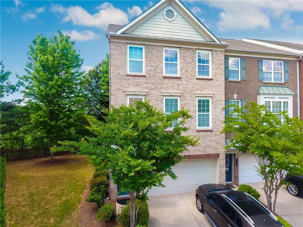 3257 Greenwood Oak Drive, Norcross, GA 30092 — most recent listing photo