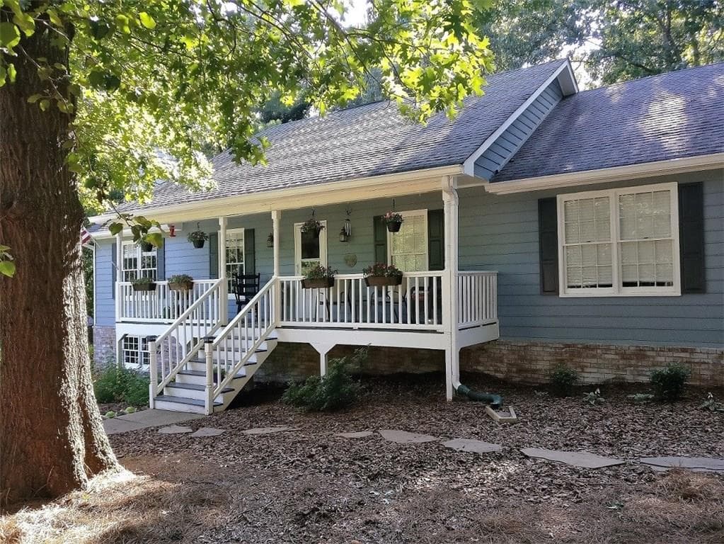 4 bedroom, 2,198 sq ft single family residence sold at 2590 Woodridge Chase, Canton, GA 30114