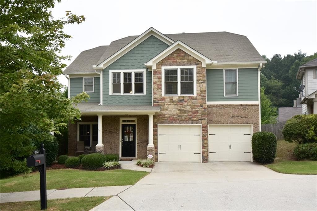 3 bedroom, 2,295 sq ft single family residence sold at 1752 Thomas Pointe Trace, Lawrenceville, GA 30043