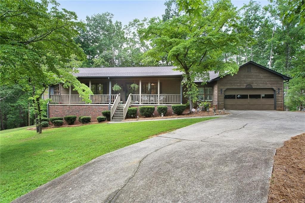 6343 Trudy Drive, Flowery Branch, GA 30542 — most recent listing photo