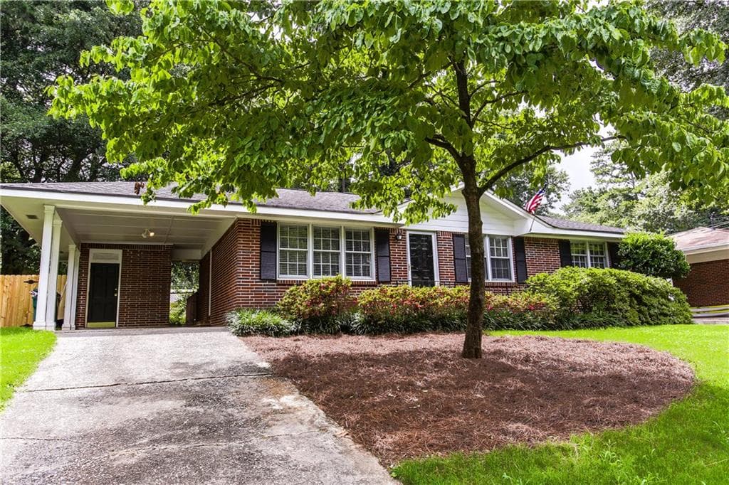 3 bedroom, 1,336 sq ft single family residence sold at 2675 Spring Drive, Smyrna, GA 30080