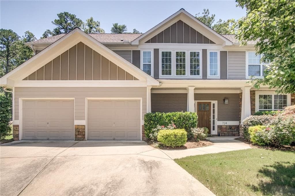 4 bedroom, 2,812 sq ft single family residence sold at 724 Crimson Morning View, Canton, GA 30114