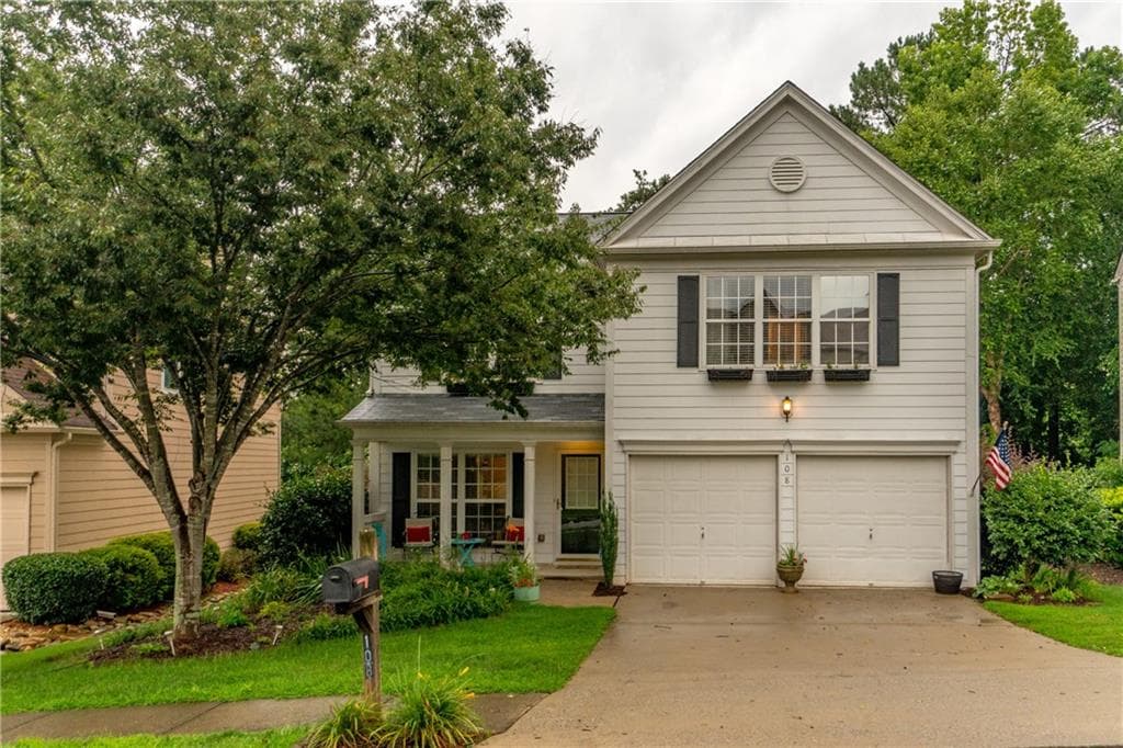 3 bedroom, 1,786 sq ft single family residence sold at 108 Wallnut Hall Circle, Woodstock, GA 30189