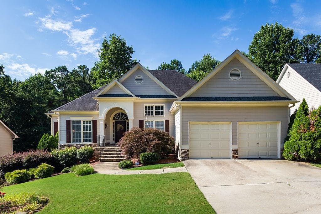 3 bedroom, 2,009 sq ft single family residence sold at 100 BRIGHTWATER Drive, Dallas, GA 30157