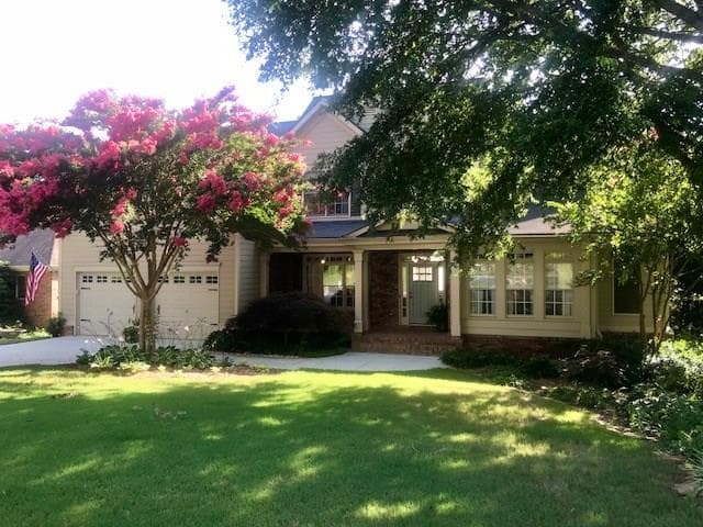 5 bedroom, 4,440 sq ft single family residence sold at 2222 Merrymount Drive, Suwanee, GA 30024
