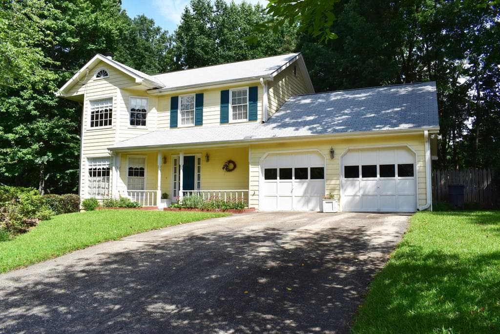 3 bedroom, 1,648 sq ft single family residence sold at 255 Arbour Run, Suwanee, GA 30024