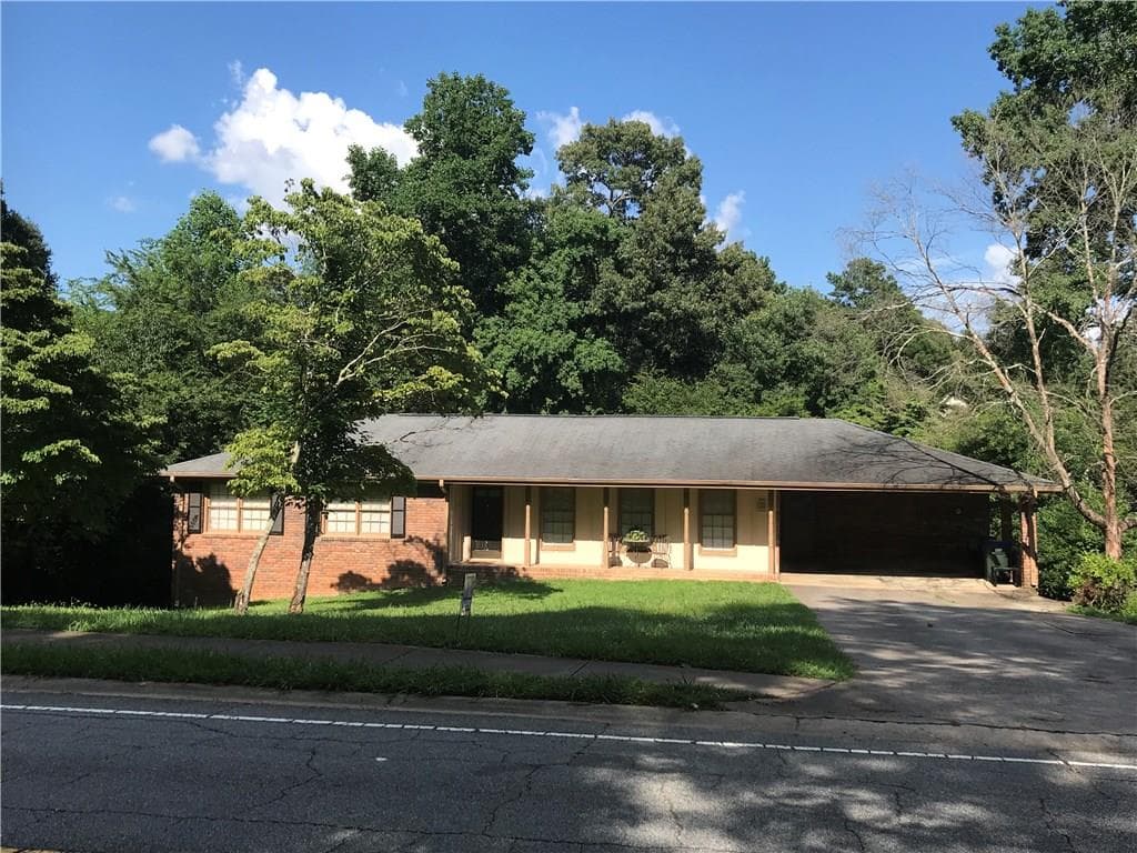 125 WAVETREE Drive, Roswell, GA 30075 — most recent listing photo