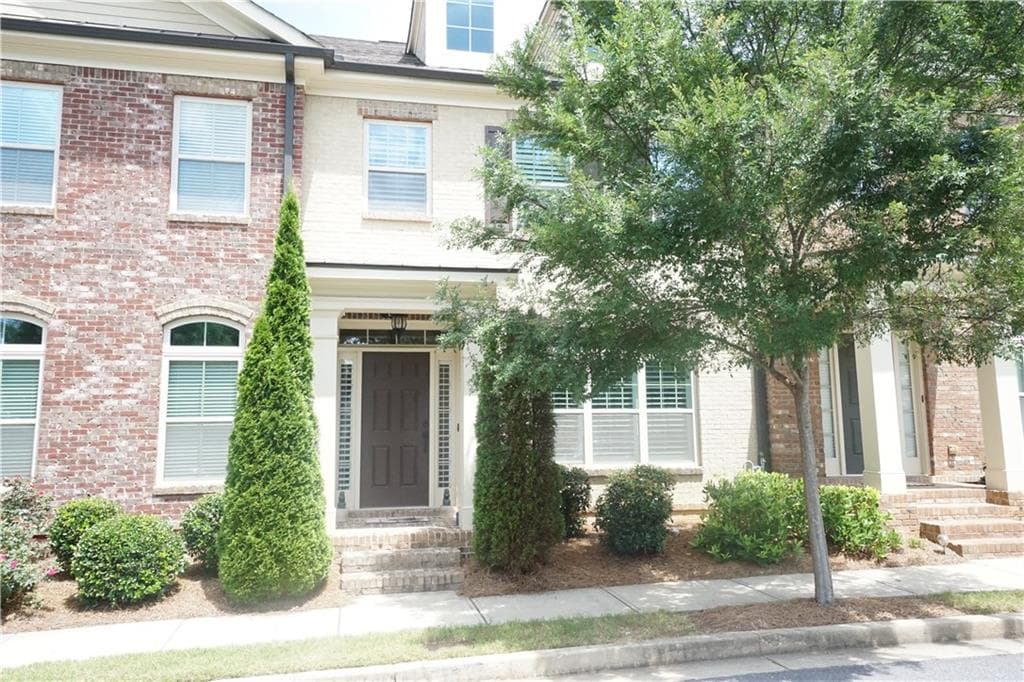 3 bedroom, 1,867 sq ft townhouse sold at 4181 Baverton Drive, Suwanee, GA 30024