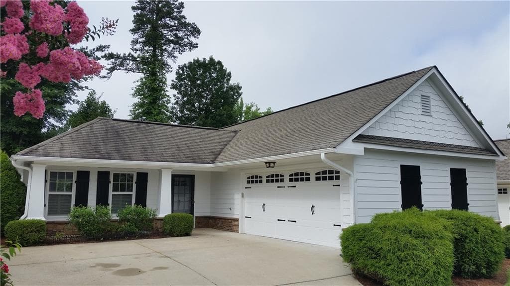 2 bedroom, 1,718 sq ft single family residence sold at 304 Jessica Way, Canton, GA 30114