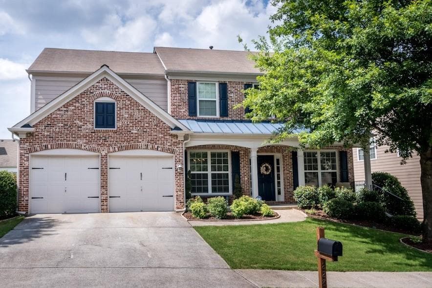 4 bedroom, 2,361 sq ft single family residence sold at 228 Revillion Way, Woodstock, GA 30188