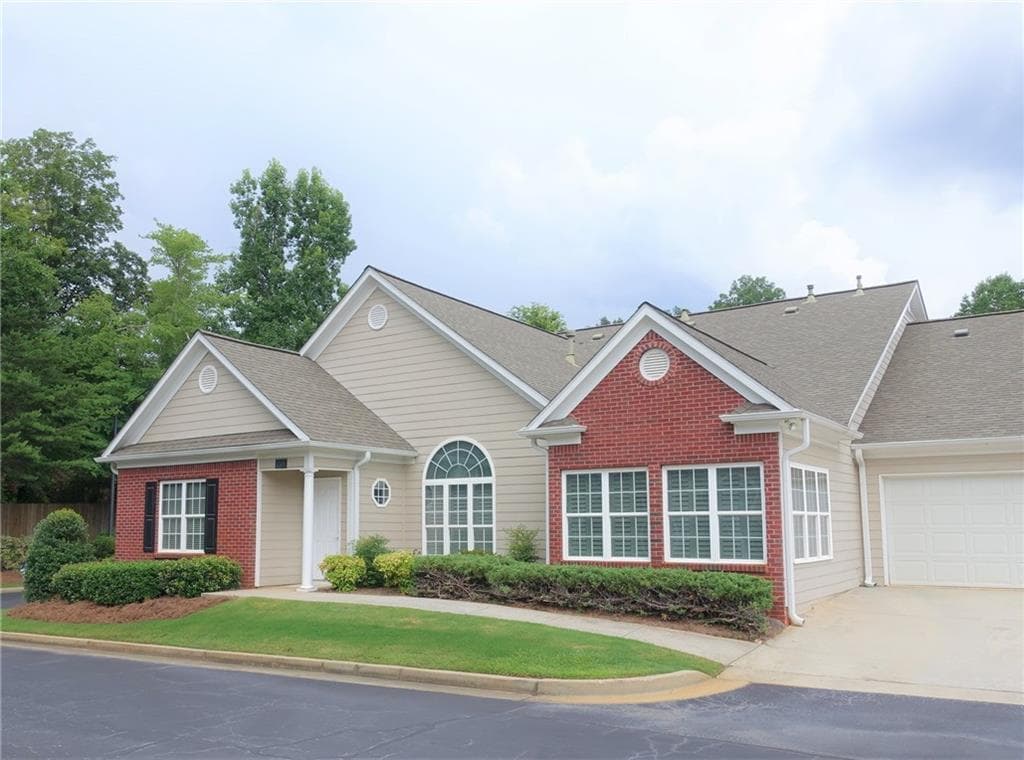 3 bedroom, 1,824 sq ft condominium sold at 226 Hames Road 205, Woodstock, GA 30188