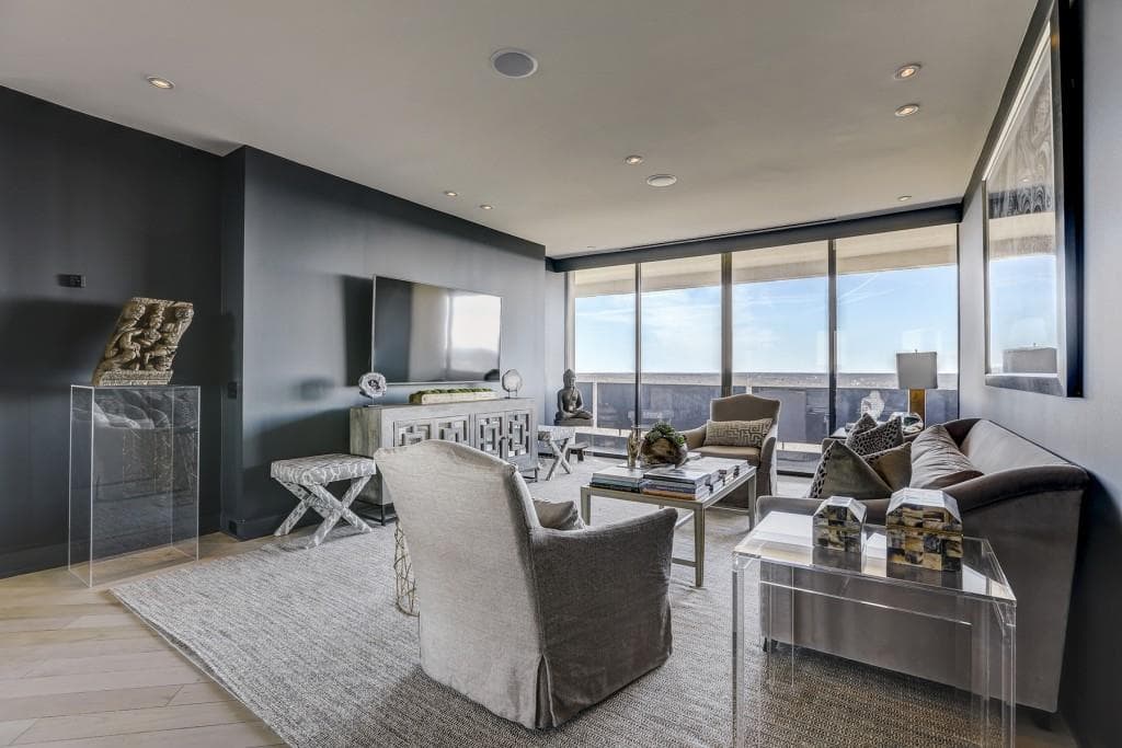 2575 Peachtree Road 26H, Atlanta, GA 30305 — most recent listing photo
