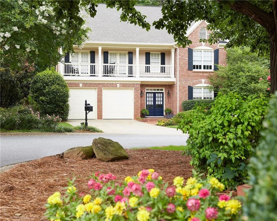 4 bedroom, 3,849 sq ft single family residence sold at 117 Jeffrey Place, Smyrna, GA 30082