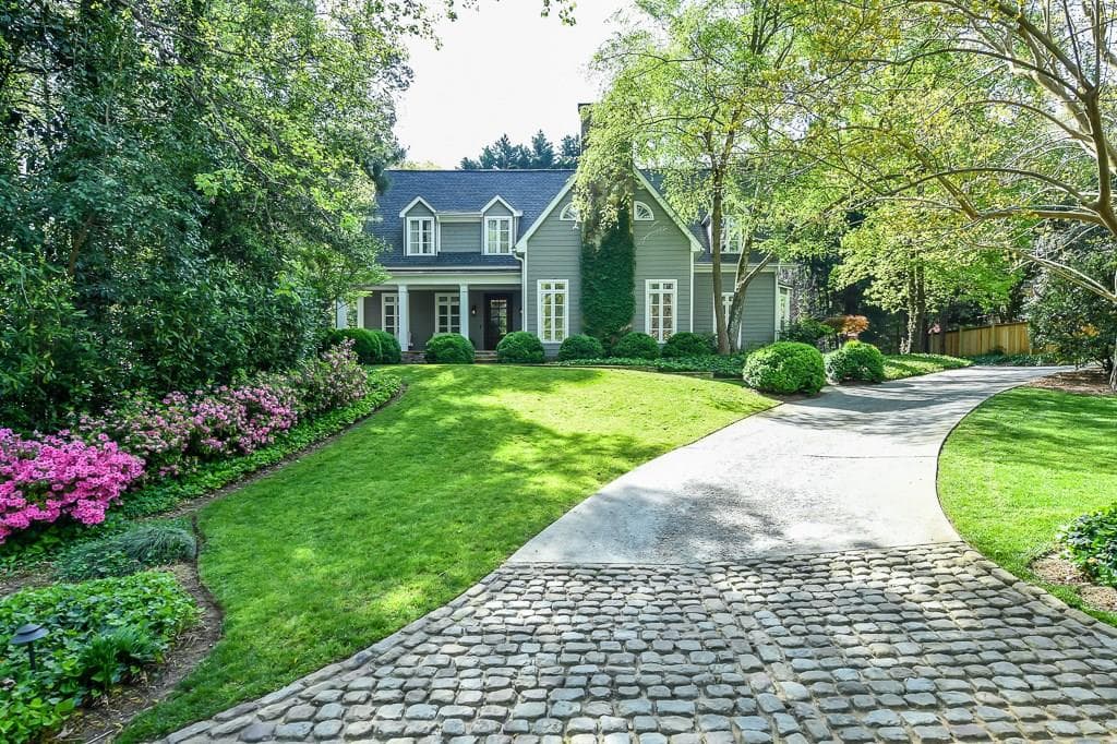 4 bedroom, 4,206 sq ft single family residence sold at 4303 Davidson Avenue, Atlanta, GA 30319