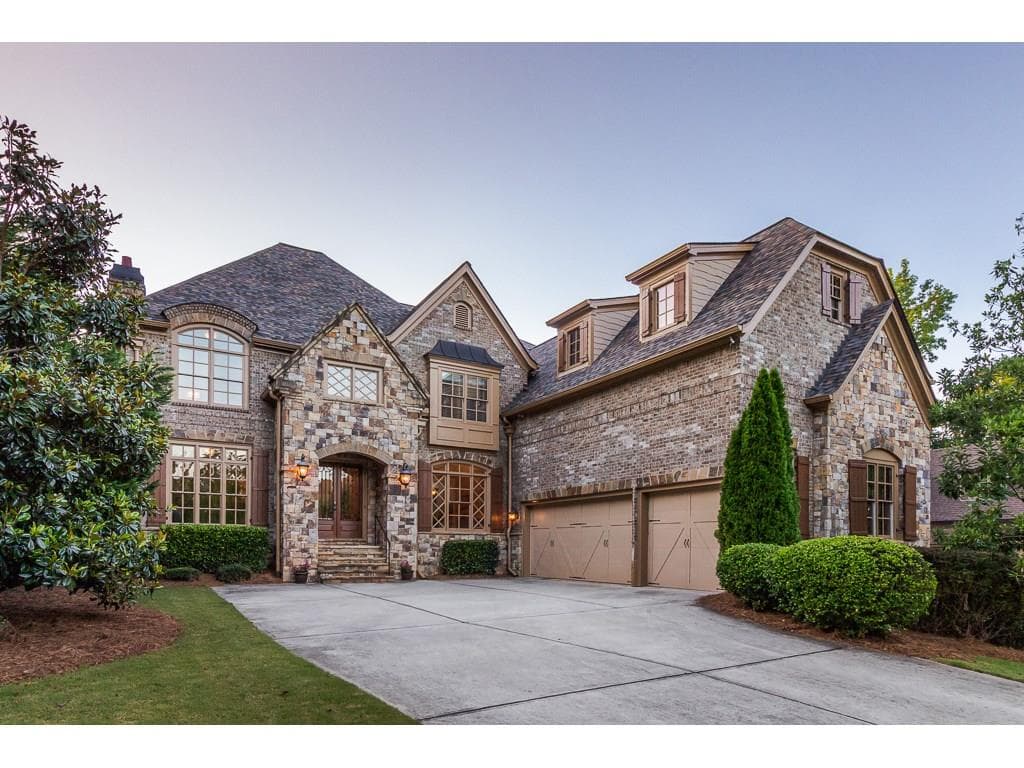 5 bedroom, 4,941 sq ft single family residence sold at 4675 Cambridge Approach Circle, Roswell, GA 30075
