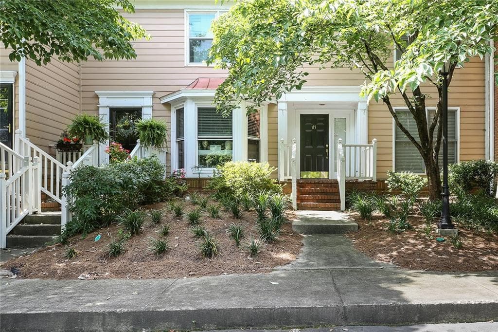 2 bedroom, 1,478 sq ft townhouse sold at 7500 Roswell Road 81, Sandy Springs, GA 30350