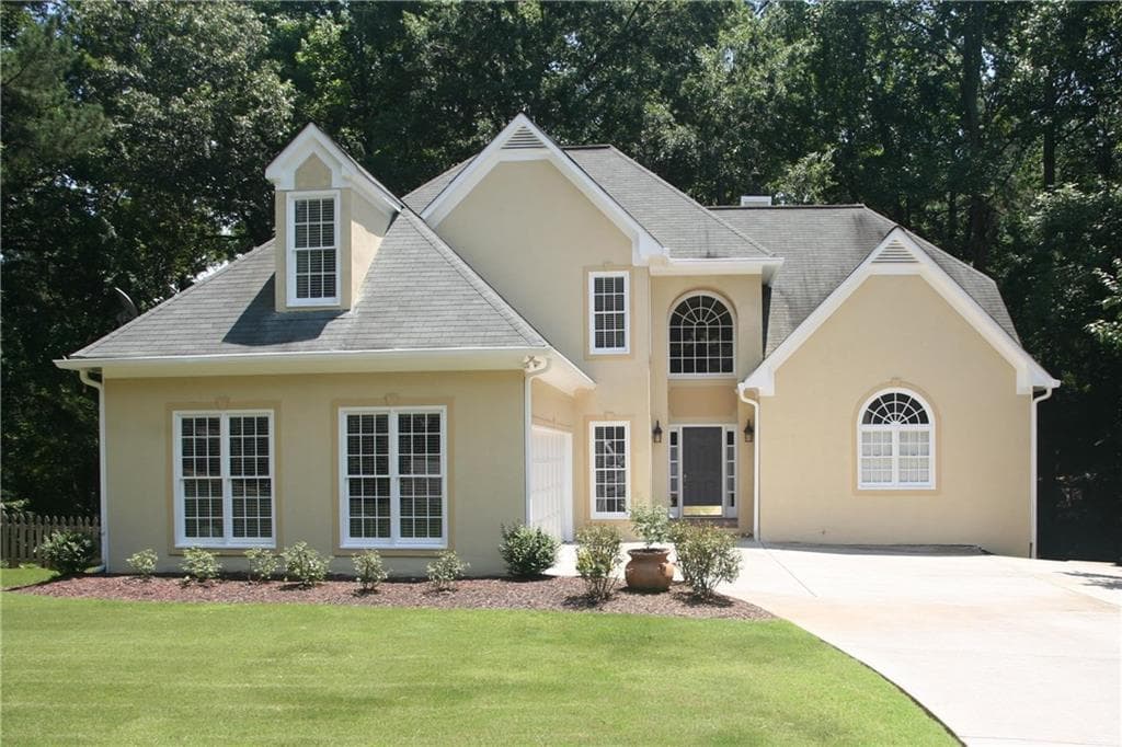811 Ridge Creek Lane, Woodstock, GA 30189 — most recent listing photo