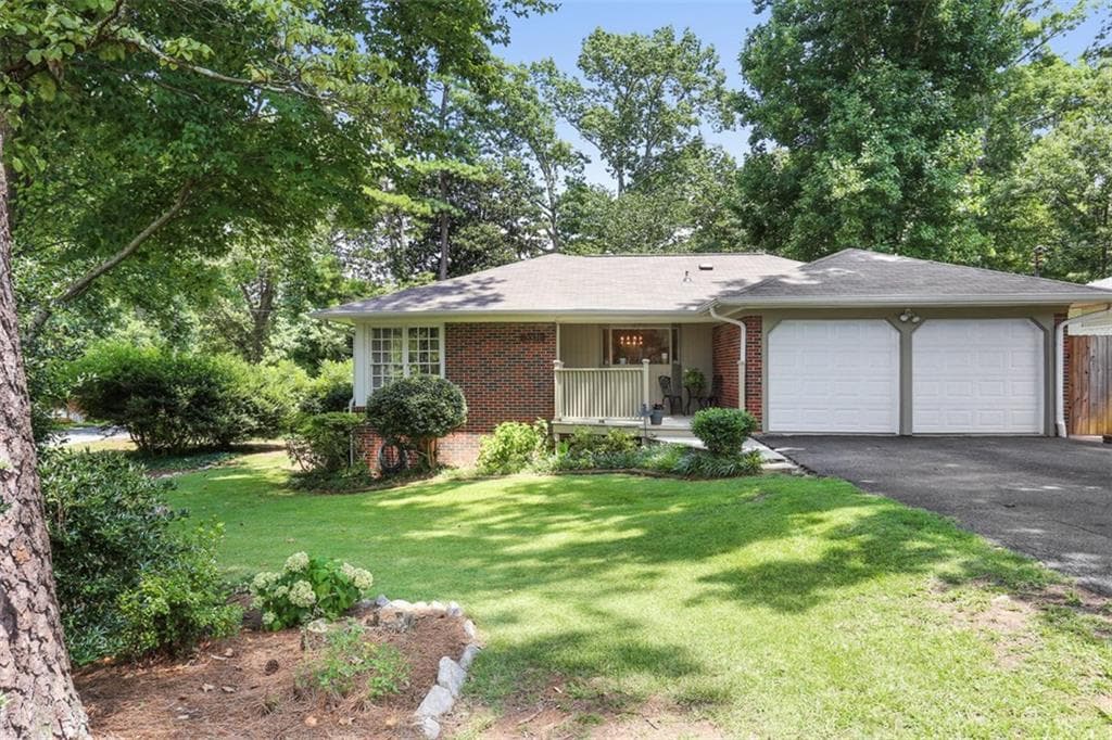 3 bedroom, 1,496 sq ft single family residence sold at 3371 King Springs Road, Smyrna, GA 30080