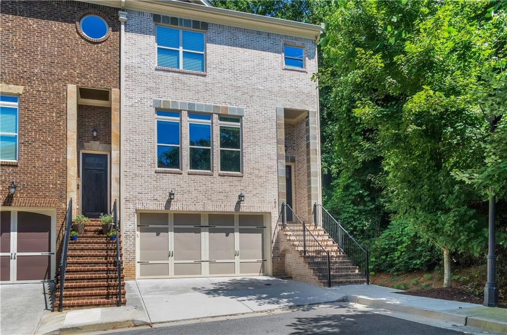 4 bedroom townhouse sold at 482 Pearl Cove Court, Sandy Springs, GA 30350