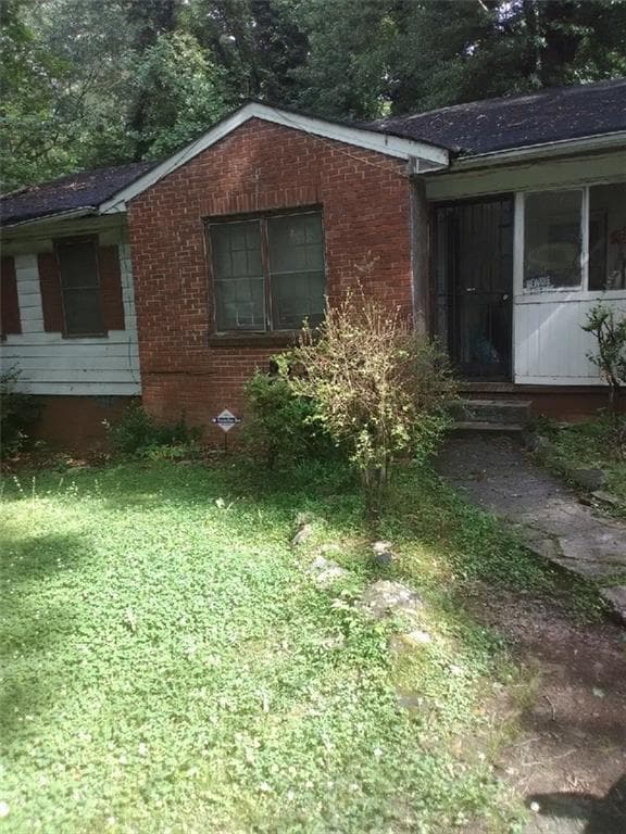 3 bedroom, 989 sq ft single family residence sold at 1407 Kennesaw Drive, Atlanta, GA 30318