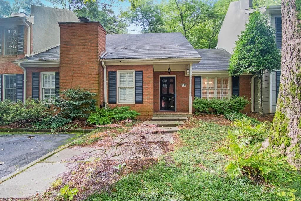 987 Moores Mill Road, Atlanta, GA 30327 — most recent listing photo