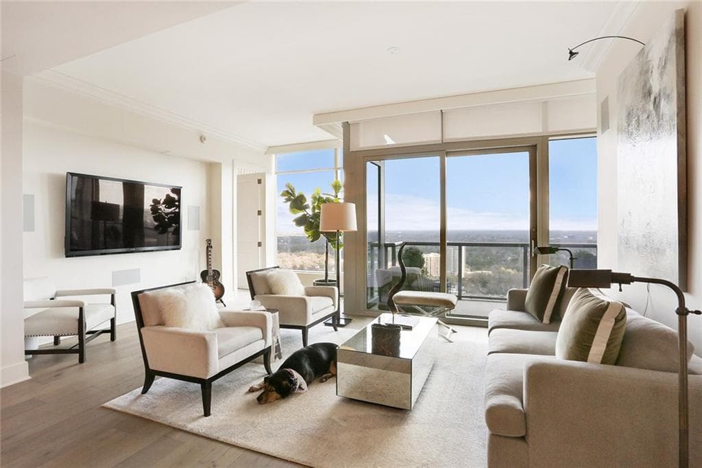 2 bedroom, 1,776 sq ft condominium sold at 3630 Peachtree Road 3002, Atlanta, GA 30326