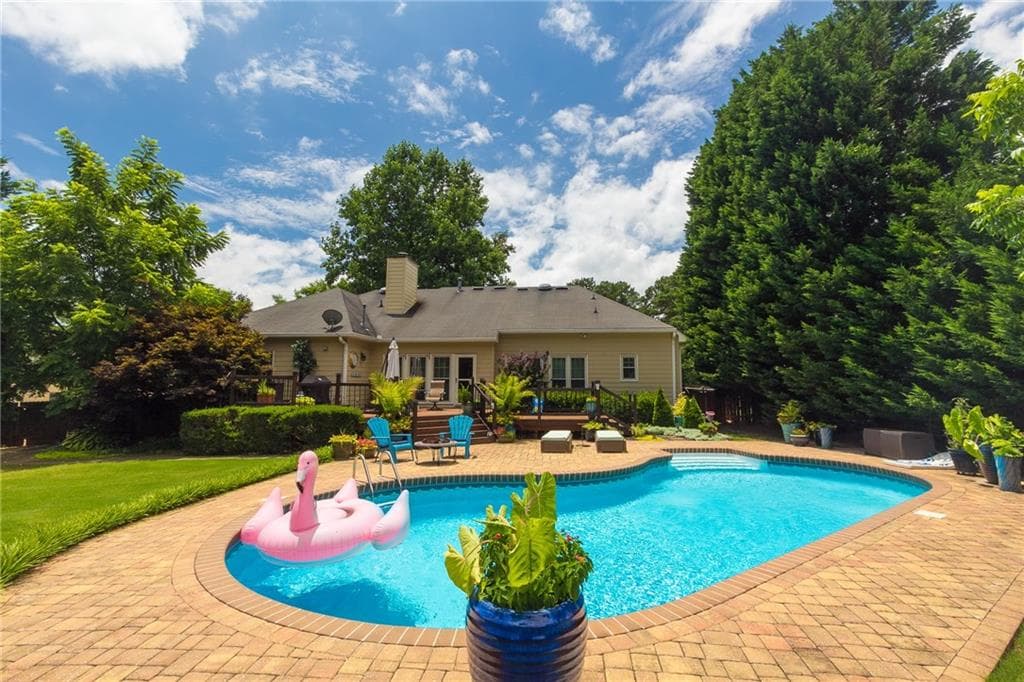 3 bedroom, 2,210 sq ft single family residence sold at 4903 Briarleigh, Mableton, GA 30126