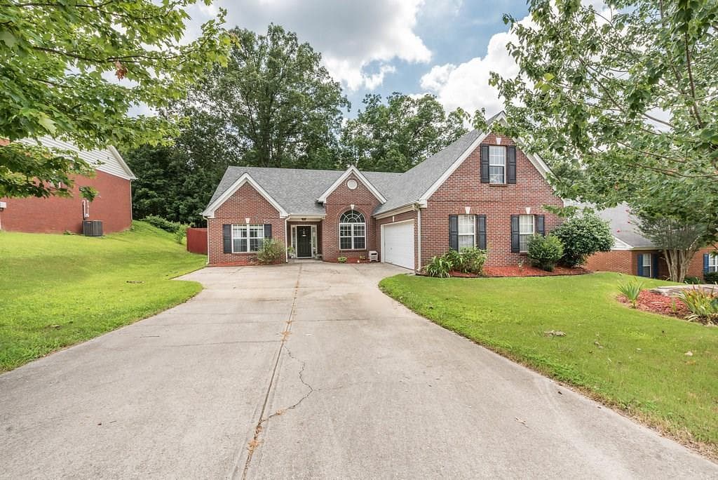 2578 Cascade Cove Drive, Buford, GA 30519 — most recent listing photo