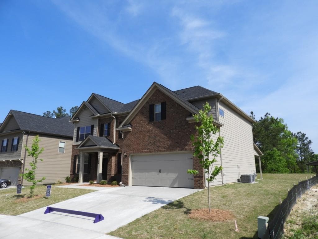 4 bedroom, 2,983 sq ft single family residence sold at 376 Victoria Heights Lane, Dallas, GA 30132