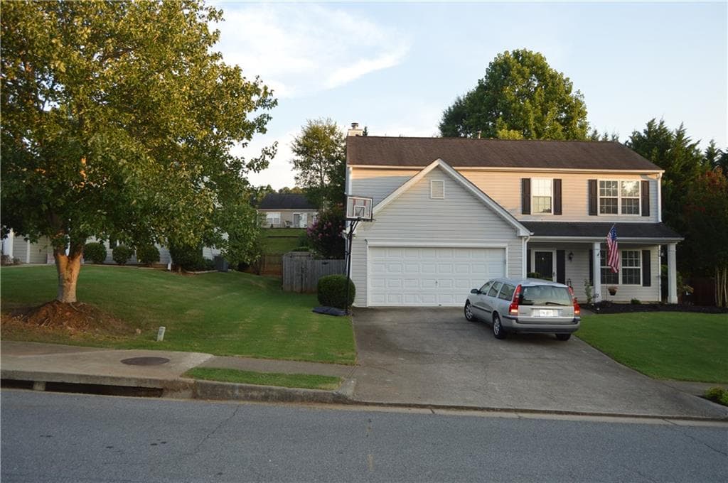 3 bedroom, 1,816 sq ft single family residence sold at 1023 River Plantation Drive, Woodstock, GA 30188