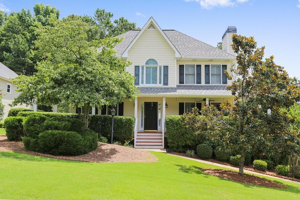 3 bedroom, 2,495 sq ft single family residence sold at 186 Magnolia Drive, Douglasville, GA 30134