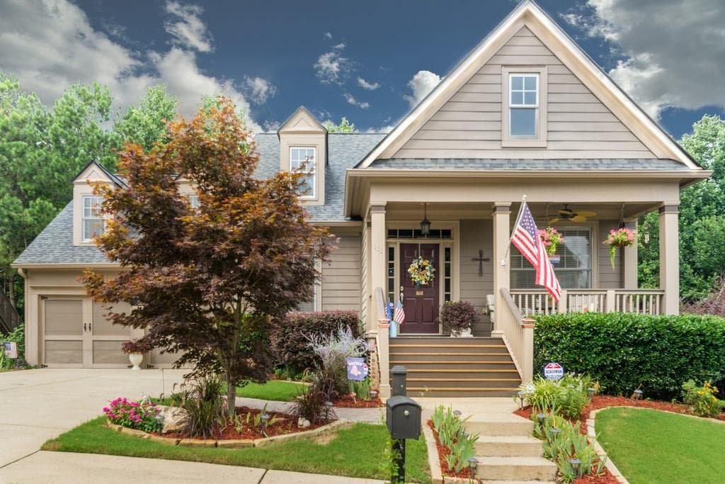4 bedroom, 2,557 sq ft single family residence sold at 111 Woodbury Lane, Canton, GA 30114