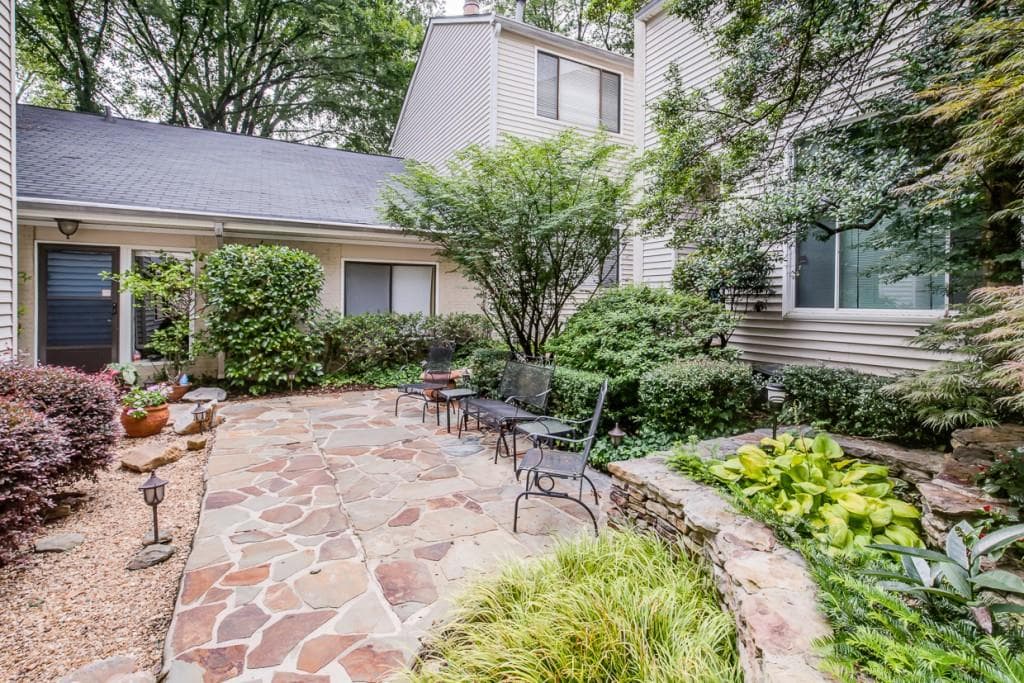 2 bedroom, 1,566 sq ft condominium sold at 419 6th Street 5, Atlanta, GA 30308