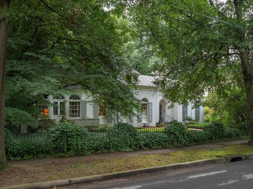 4 bedroom single family residence sold at 21 Montclair Drive, Atlanta, GA 30309