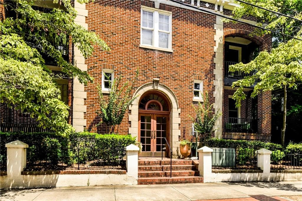 1 bedroom, 740 sq ft condominium sold at 741 Frederica Street 14, Atlanta, GA 30306
