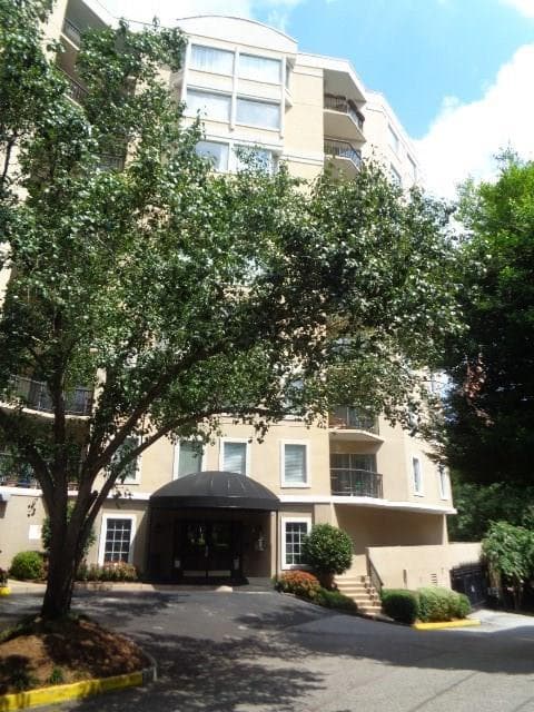 2 bedroom, 1,200 sq ft condominium sold at 1 Biscayne Drive 603, Atlanta, GA 30309