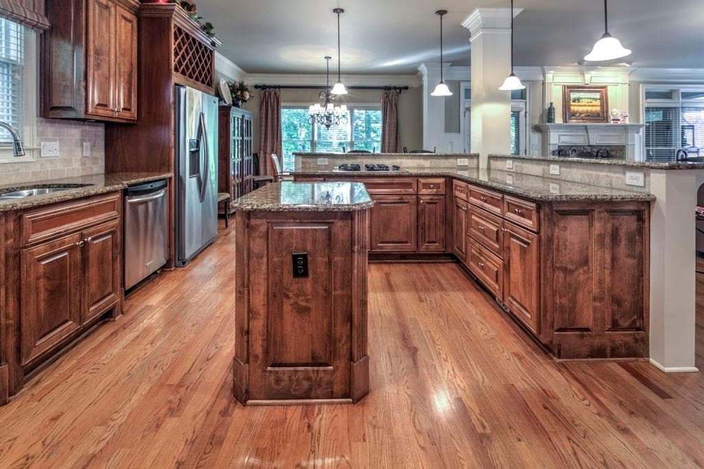4 bedroom, 3,218 sq ft single family residence sold at 1021 Madeline Lane, Sandy Springs, GA 30350