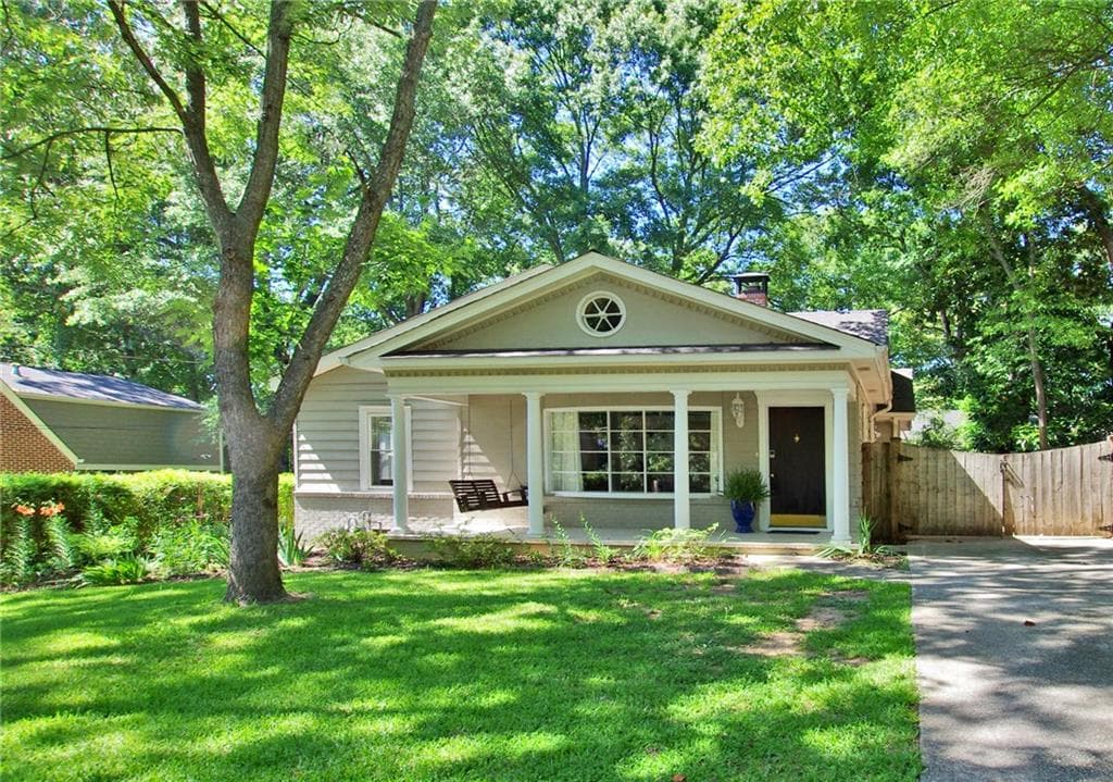 3 bedroom, 1,786 sq ft single family residence sold at 2762 Tupelo Street, Atlanta, GA 30317