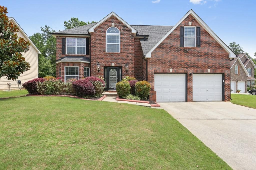 4 bedroom, 2,902 sq ft single family residence sold at 6364 Selborn Drive, Atlanta, GA 30331