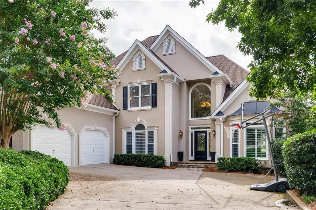 6 bedroom, 6,104 sq ft single family residence sold at 3145 Denton Place, Roswell, GA 30075