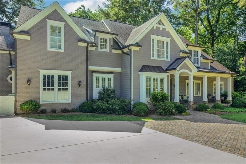 5 bedroom, 5,000 sq ft single family residence sold at 2691 Howell Mill Road, Atlanta, GA 30327
