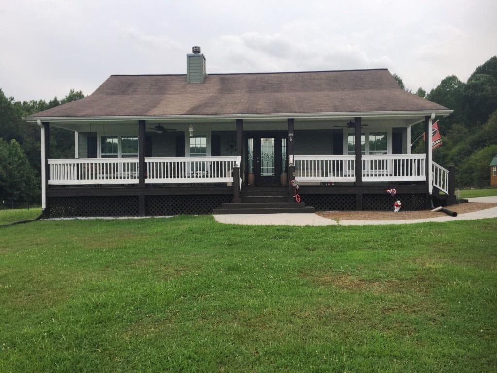 3 bedroom, 1,353 sq ft single family residence sold at 582 E County Line Road, Danielsville, GA 30633