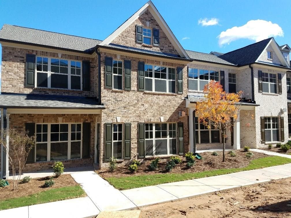 3 bedroom, 2,200 sq ft townhouse sold at 3853 Miranda Court, Suwanee, GA 30024